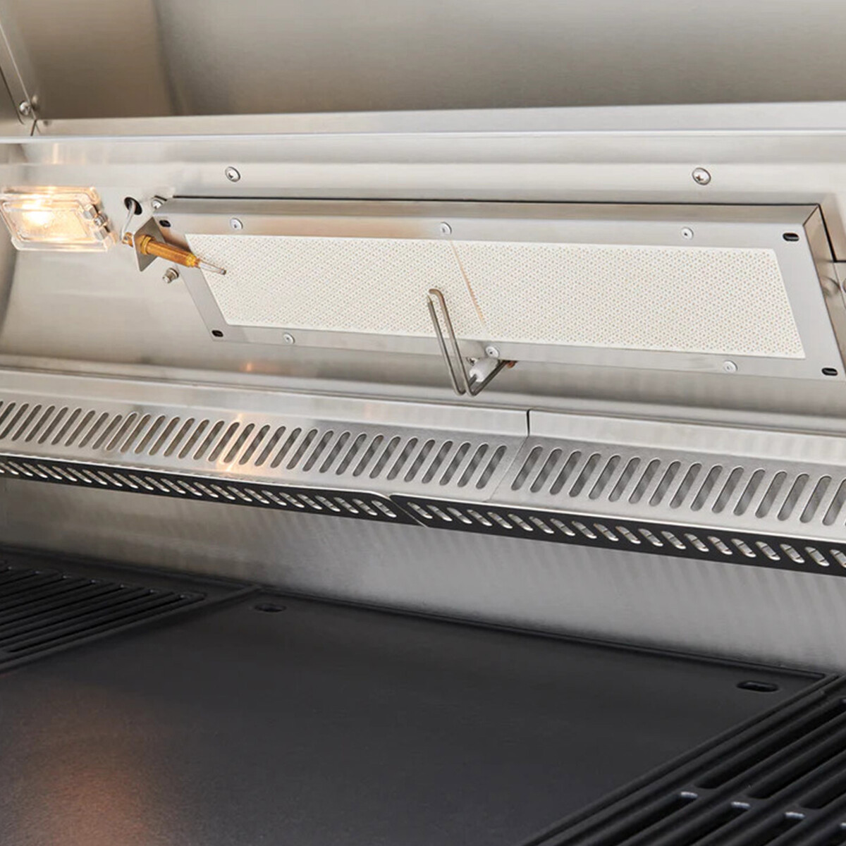 BARBECUE A GAS BEEFEATER SIGNATURE S7000 PREMIUM INOX 4 FUOCHI DA INCASSO