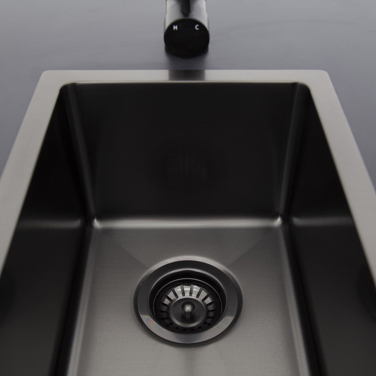 CUCINA CABINEX PREMIUM CON BEEFEATER PROLINE BASSO Cabinex Cucine da esterno | Il Mondo Del Barbecue CUCINA CABINEX PREMIUM CON BEEFEATER PROLINE BASSO Cabinex Cucine da esterno | Il Mondo Del Barbecue