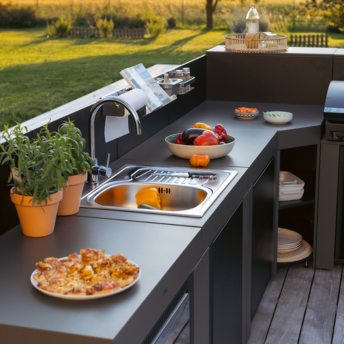 CUCINA ENO COMFORT CON ANGOLO GRIGIO SCURO E NERO