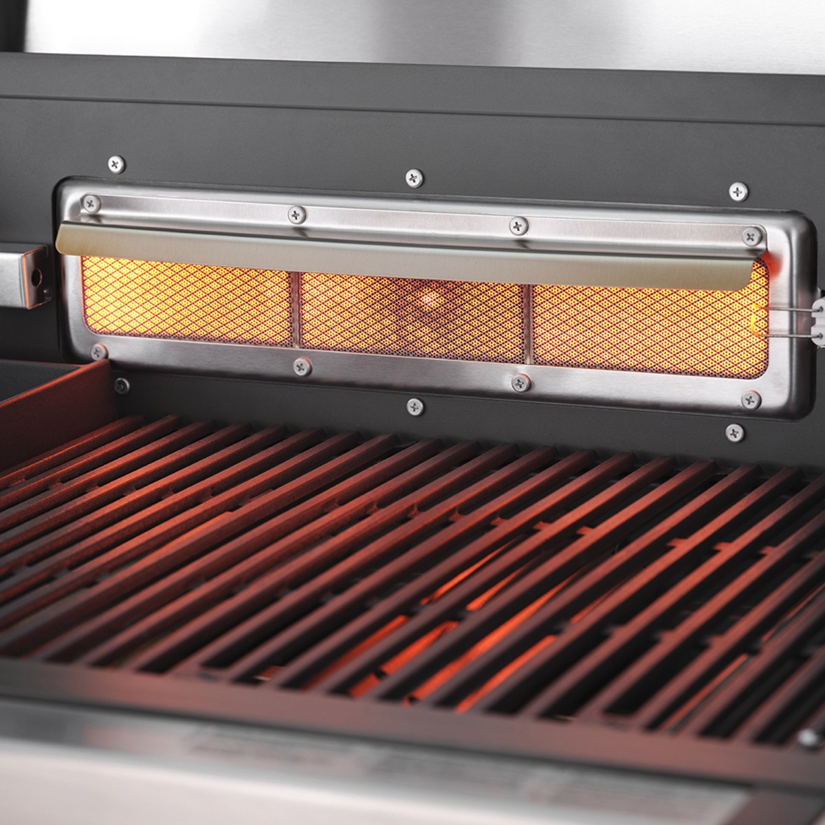 GRANDPRO PRO ELITE CON CARRELLO GPL Barbecue a gas | Il Mondo Del Barbecue