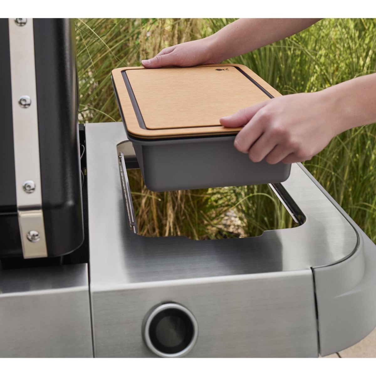 TAGLIERE E RECIPIENTE WEBER WORKS | Il Mondo del Barbecue