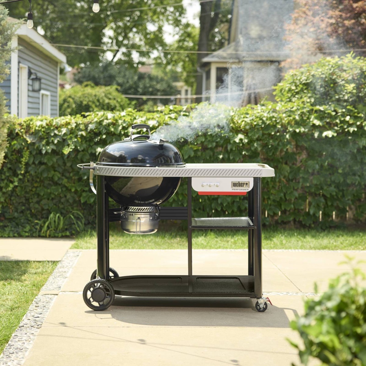 BARBECUE A CARBONE WEBER PERFORMER DELUXE Ø 57 CM Ø Weber Barbecue a carbone | Il Mondo Del Barbecue