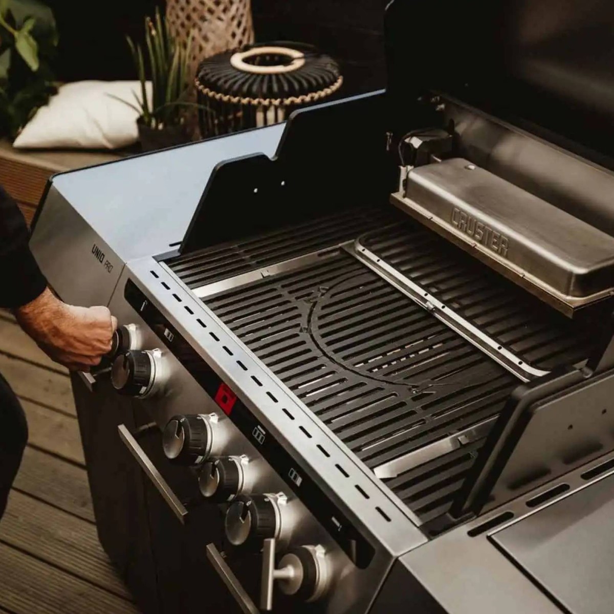 BARBECUE A GAS ENDERS UNIQ® PRO 3 IK KITCHEN CRUSTER | Il Mondo del Barbecue
