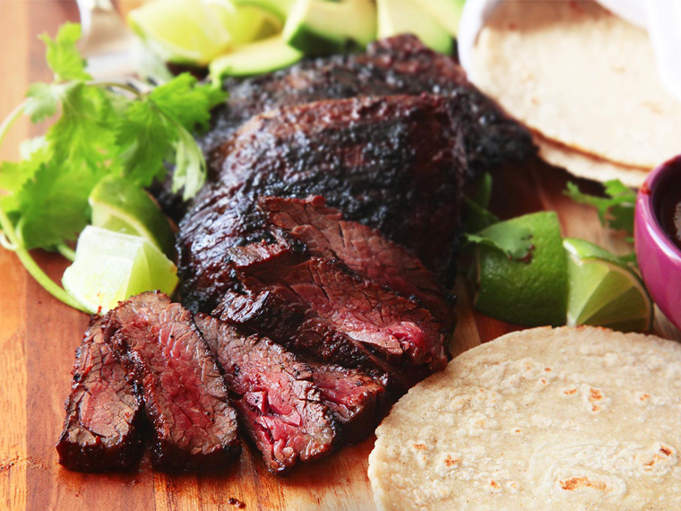 Carne Asada marinata e cotta alla brace